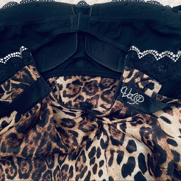 VDP Silk Lace Crystals Minidress - Picture 8 of 12